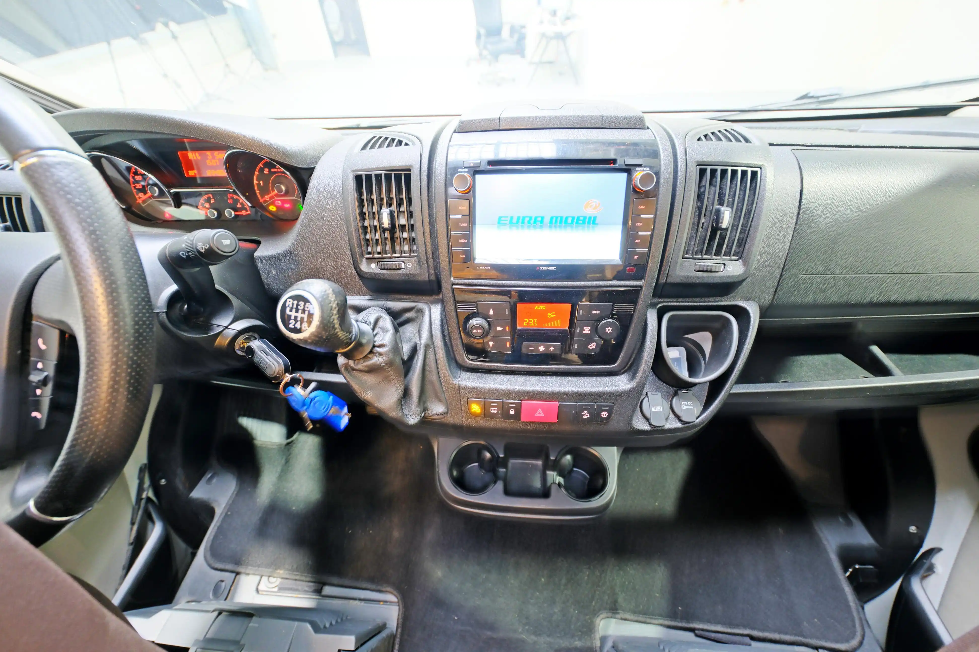 EURAMOBIL Profila T 720 EB